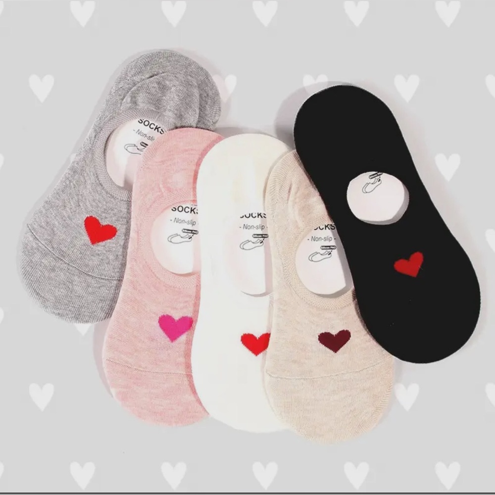 Dani Lovey Heart Invisible Non Slip White Socks - Picture 2 of 3